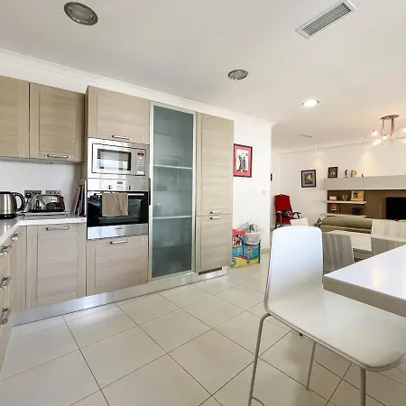 - Leisure & Live Apartamento Sliema