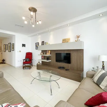 - Leisure & Live Apartamento Sliema