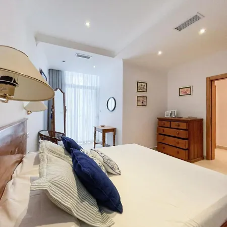 - Leisure & Live Apartmán *